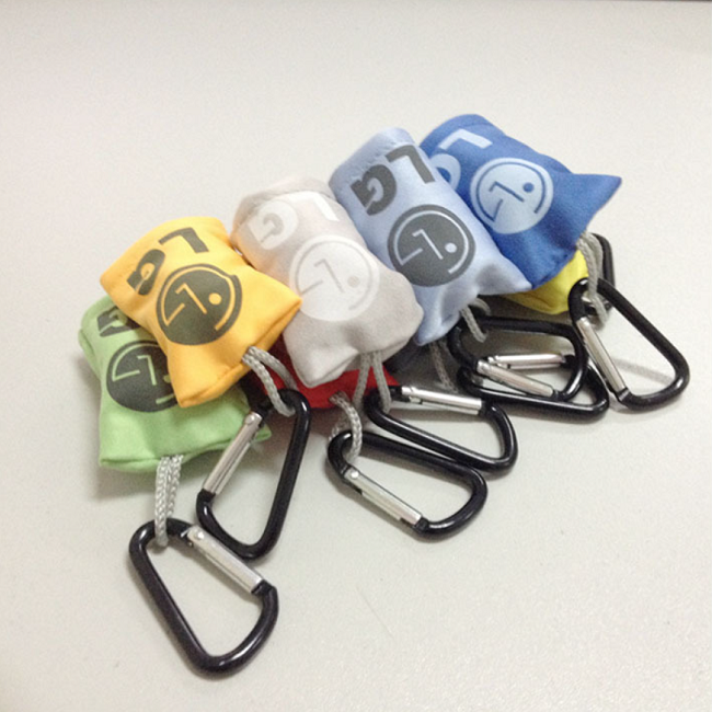 Micro-Fiber Cleaning Cloth Key Chain for Cell Phone/Grasses/Computer